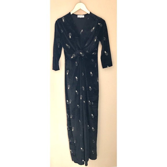 Twist Front Pineapple Print Velvet maxi dress - Picture 3 of 6